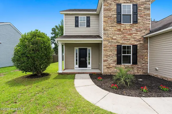8064 W Highcroft DR NE, Leland, NC 28451