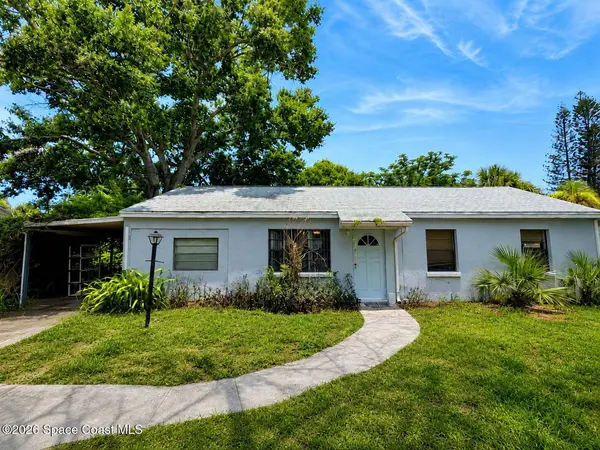 1320 Gary DR, Merritt Island, FL 32952