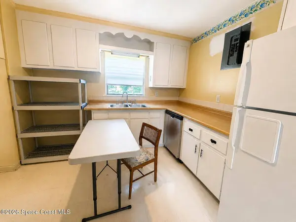 1320 Gary DR, Merritt Island, FL 32952