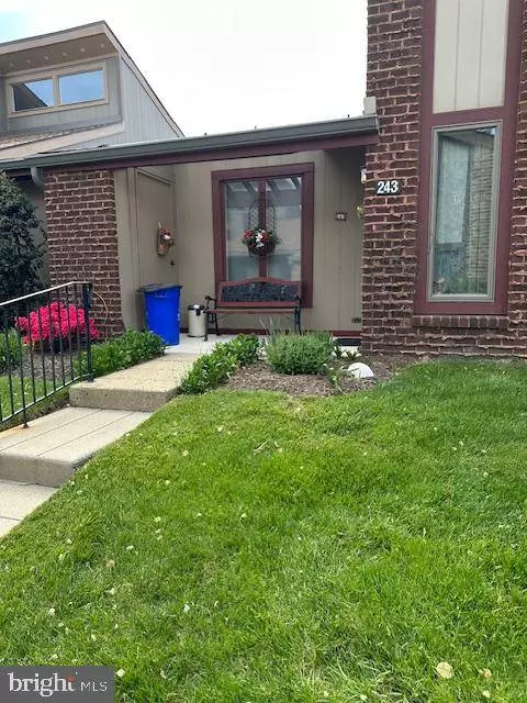 243 UXBRIDGE DR, Cherry Hill, NJ 08034