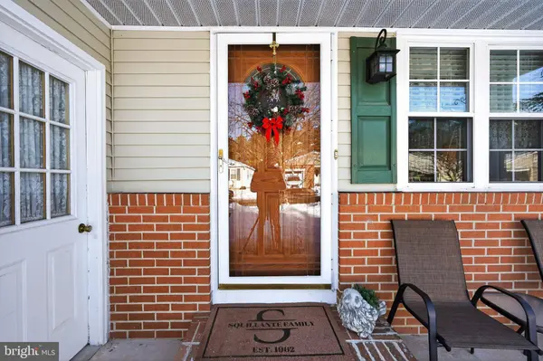 14 DORAL DR, Toms River, NJ 08757