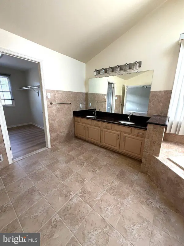 16 KENSINGTON DR, Eastampton Twp, NJ 08060