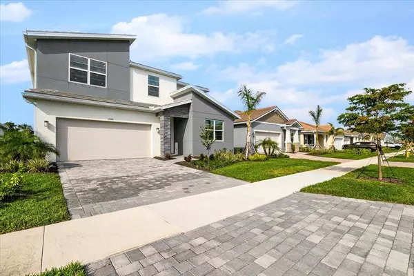 17945 GRAND PROSPERITY DR, Venice, FL 34293