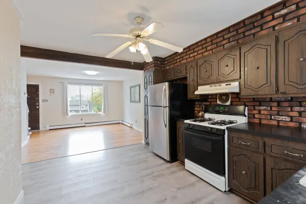 28 PARK PL, Kearny, NJ 07032