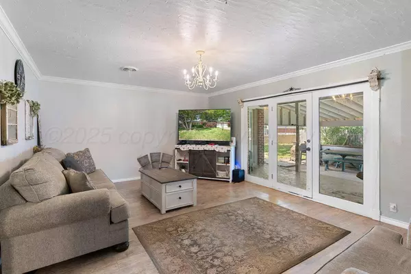 2209 N BEECH LN, Pampa, TX 79065