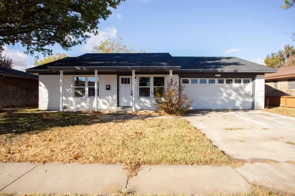 2701 Comanche TRL, Pampa, TX 79065