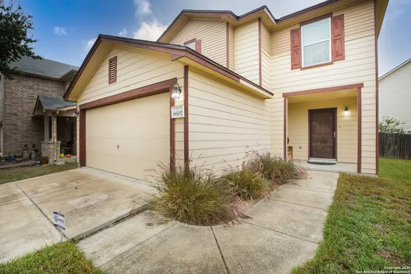 8607 Egret Ct, San Antonio, TX 78245