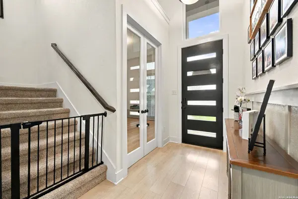 9402 Pioneer Junction, San Antonio, TX 78254