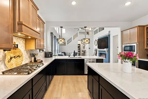 9402 Pioneer Junction, San Antonio, TX 78254
