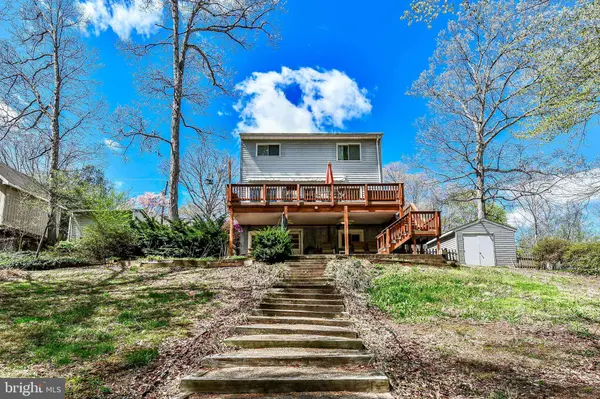 7809 LAKE DR, Manassas, VA 20111