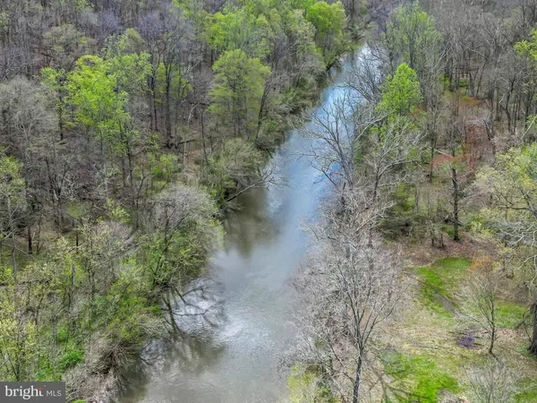 7809 LAKE DR, Manassas, VA 20111