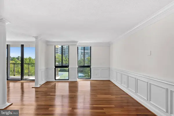 6800 FLEETWOOD RD #520, Mclean, VA 22101
