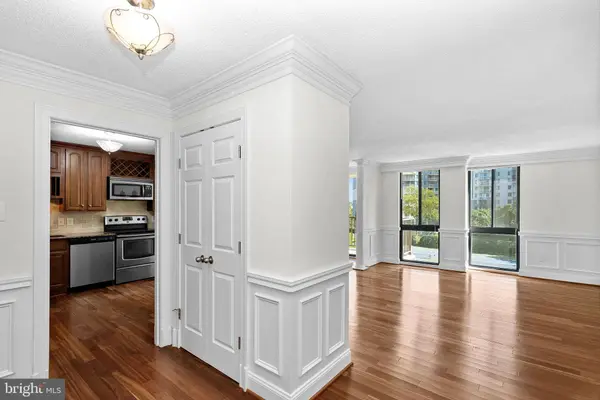 6800 FLEETWOOD RD #520, Mclean, VA 22101