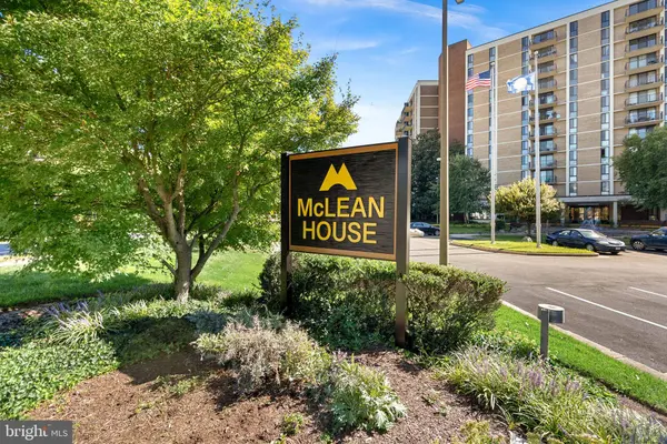 6800 FLEETWOOD RD #520, Mclean, VA 22101