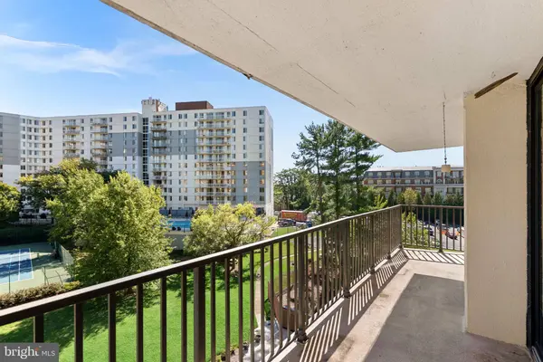 6800 FLEETWOOD RD #520, Mclean, VA 22101
