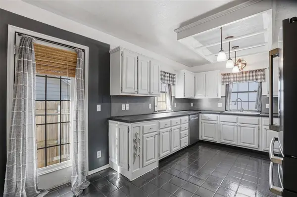 508 Santa Fe TER, Edmond, OK 73012