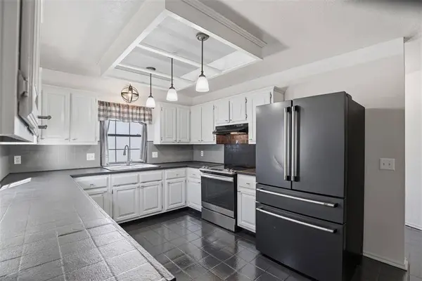 508 Santa Fe TER, Edmond, OK 73012