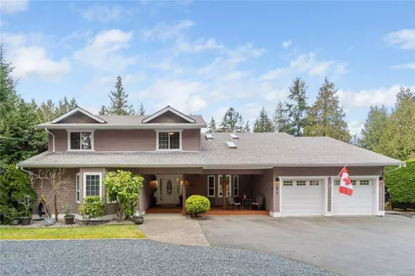 879 View Rd, Qualicum Beach, BC V9K 1N3