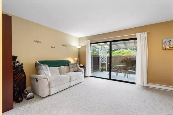 309 Moilliet St S #7, Parksville, BC V9P 1N1