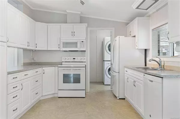 386 Craig St #14, Parksville, BC V9P 2Z8