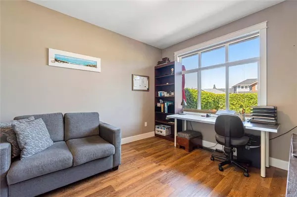 158 Eagle Park Terr, Parksville, BC V9P 0C4