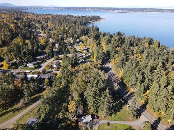 Lot 4 Island Hwy S, Royston, BC V9N 9T1