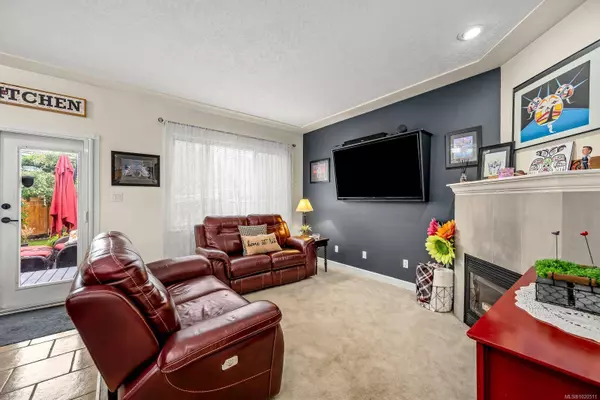 589 Monarch Dr, Courtenay, BC V9N 8R7