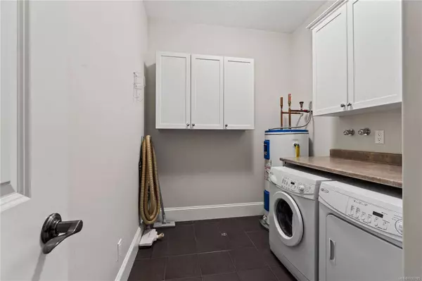 447 Pym St S #25, Parksville, BC V9P 2H9