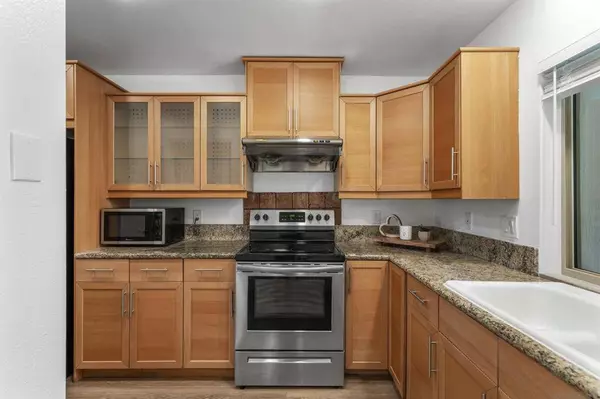 17465 Plaza Del Curtidor #207, San Diego, CA 92128