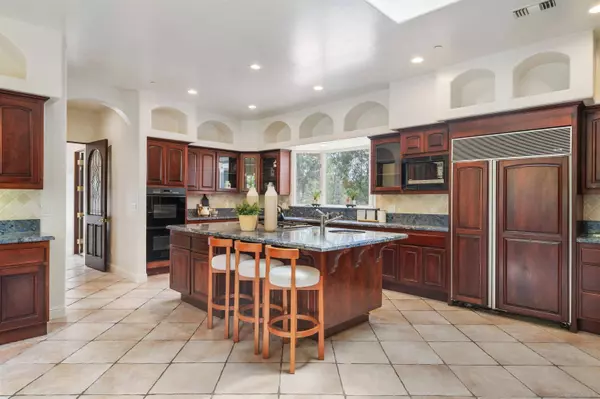 15718 Circo Diegueno, Rancho Santa Fe, CA 92091