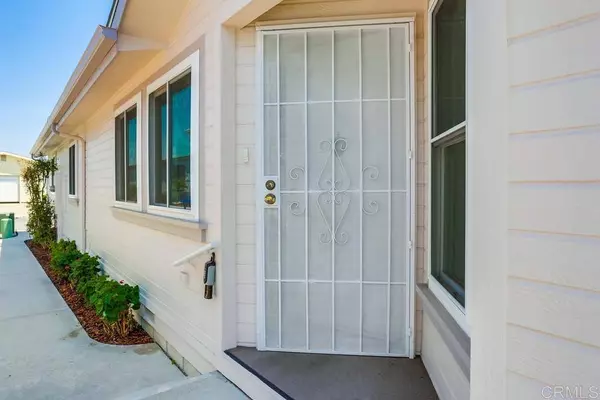 652 Via Santa Paulo, Vista, CA 92081