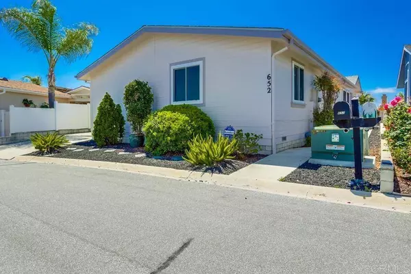 652 Via Santa Paulo, Vista, CA 92081