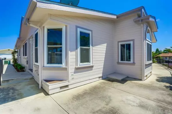 652 Via Santa Paulo, Vista, CA 92081