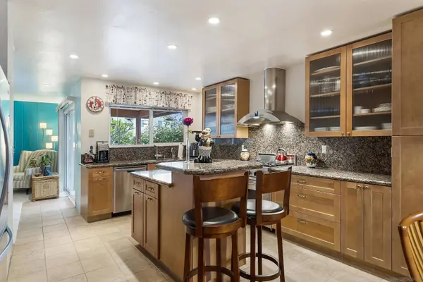 1015 La Mesa, Spring Valley, CA 91977