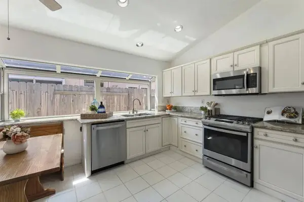 1721 Corte Viejo, Oceanside, CA 92056