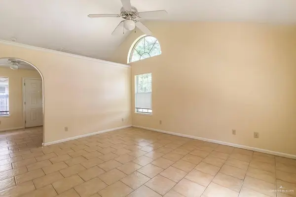 1613 Tampa ST, Edinburg, TX 78541