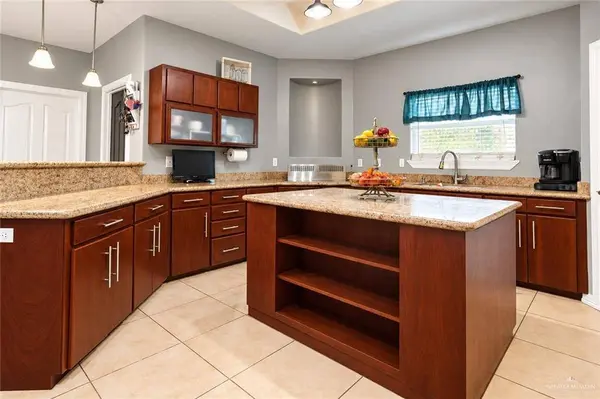 5604 Bogart DR, Edinburg, TX 78542