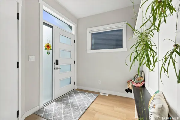 439 Doran CRES, Saskatoon, SK S7V 1W2