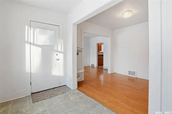 912 5th AVENUE N, Saskatoon, SK S7K 2S1