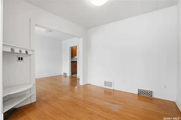 912 5th AVENUE N, Saskatoon, SK S7K 2S1