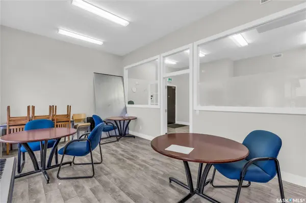 419 Willowgrove SQUARE #208, Saskatoon, SK S7W 0T2