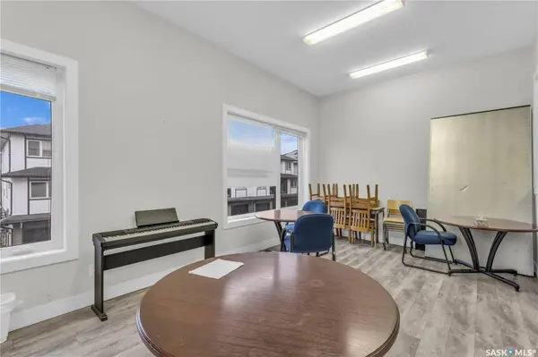 419 Willowgrove SQUARE #208, Saskatoon, SK S7W 0T2