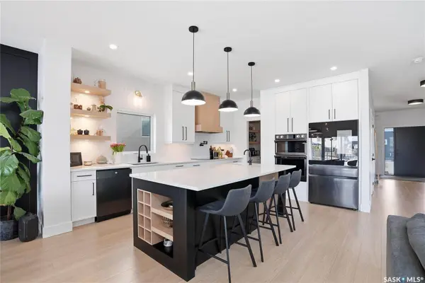 139 Woolf BEND, Saskatoon, SK S7W 1E6