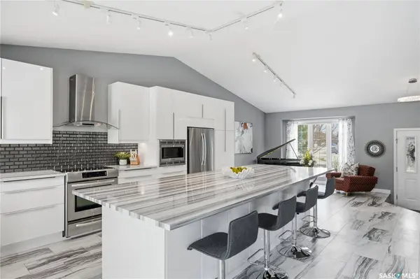 406 Laycoe CRESCENT, Saskatoon, SK S7S 1H4