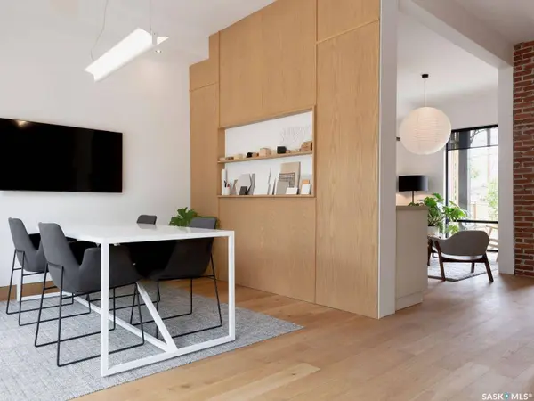 223 25th STREET W, Saskatoon, SK S7K 2J1