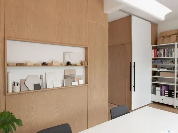 223 25th STREET W, Saskatoon, SK S7K 2J1