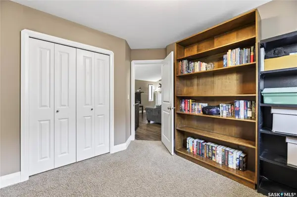 1114 Hargreaves WAY, Saskatoon, SK S7R 0H2