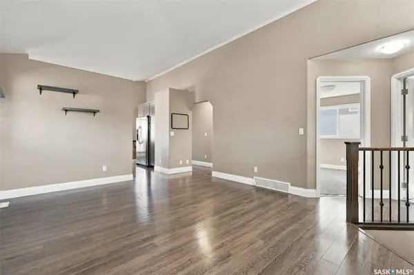 1114 Hargreaves WAY, Saskatoon, SK S7R 0H2