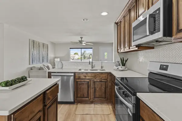 14412 N 35th Pl, Phoenix, AZ 85032-5344