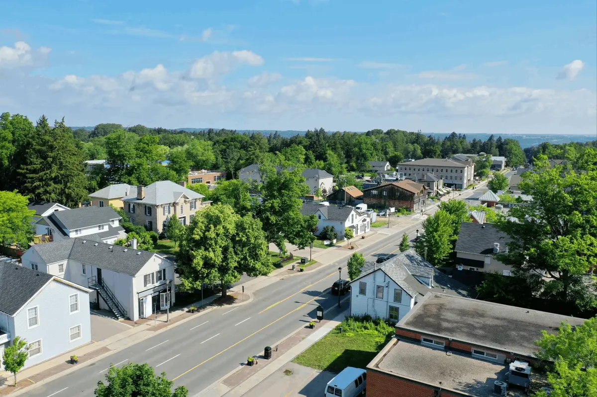 Thinking about moving in Ancaster